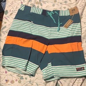 NWT Patagonia Men’s Stretch Wavefarer Boardshorts